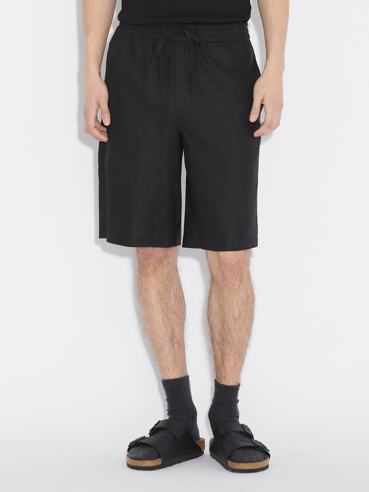 Lian Linen Shorts - Black - Holzweiler